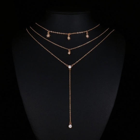 THYRA ♡ Gold Layered Necklace GIFT - Picture 5 of 8